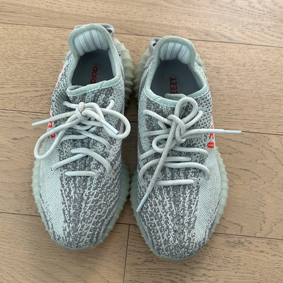 YEEZY BOOST 350 V2 - Picture 1 of 5